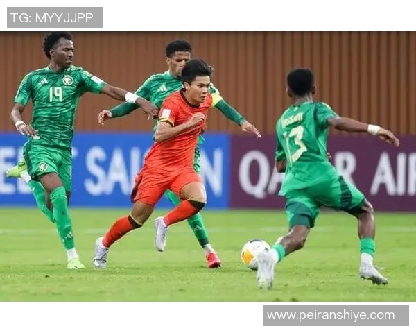 足球明星因不当行为被开除的背后故事与影响分析